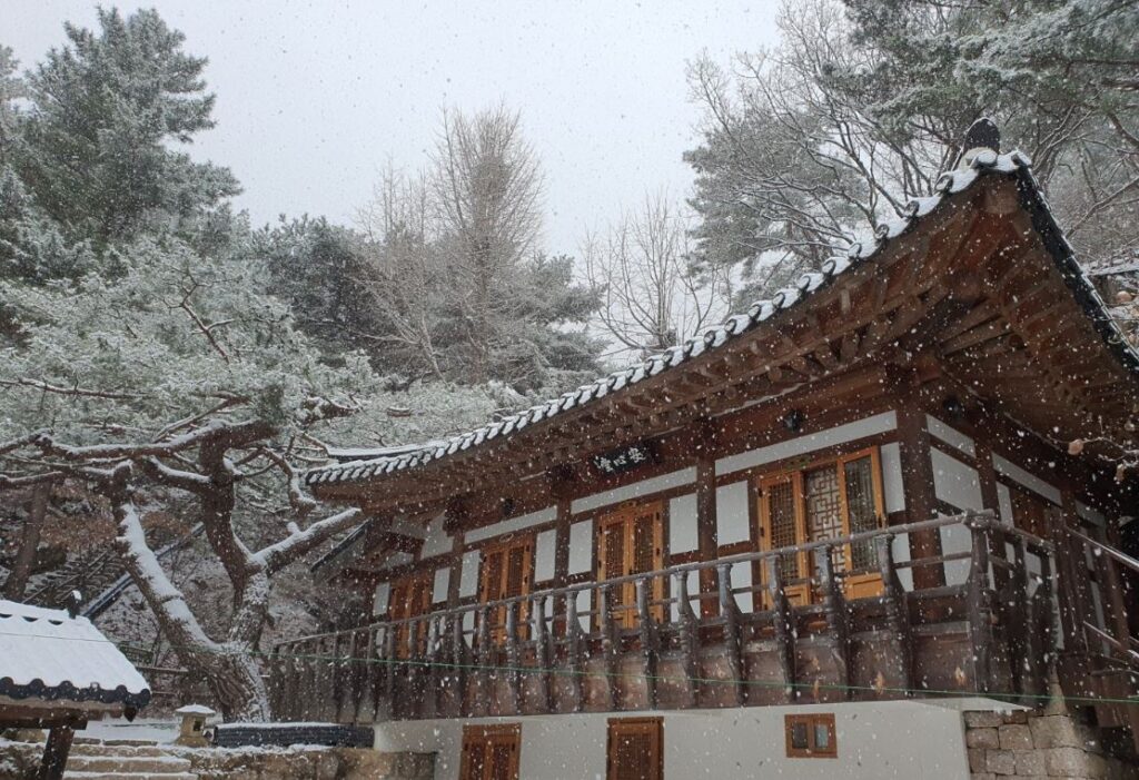 Temples in Korea (Seoul)