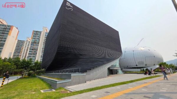 2025 Newly Opened Seoul Museum of Photography